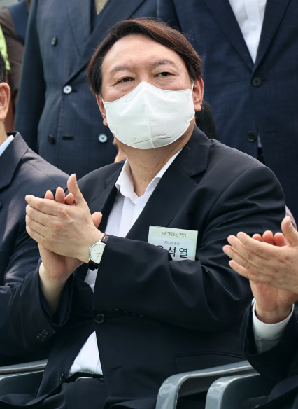 윤석열 전 검찰총장이 9일 서울 남산예장공원 개장식에 참석하고 있다. 연합뉴스